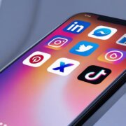 Social media uitbesteden